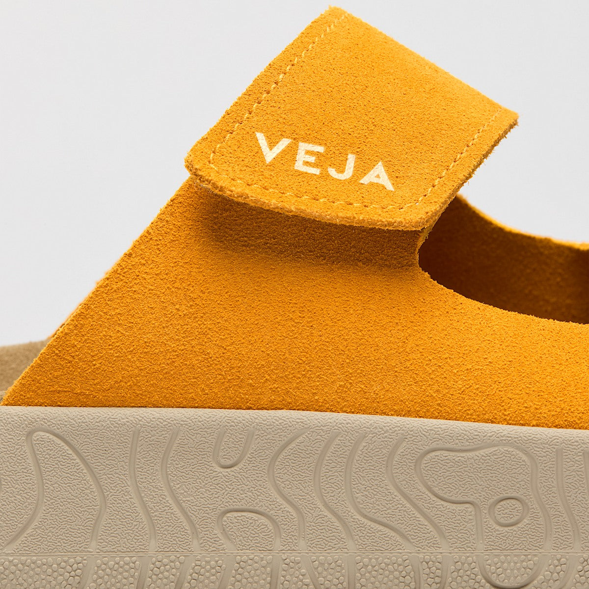 ETNA SUEDE SAFRAN ALMOND — 3