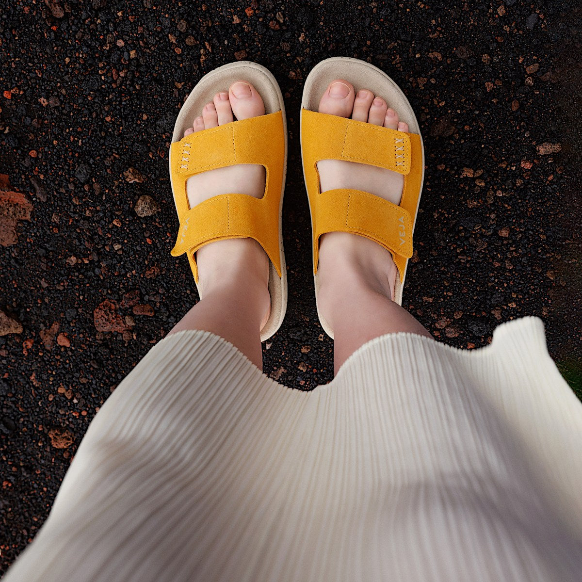 ETNA SUEDE SAFRAN ALMOND — 5