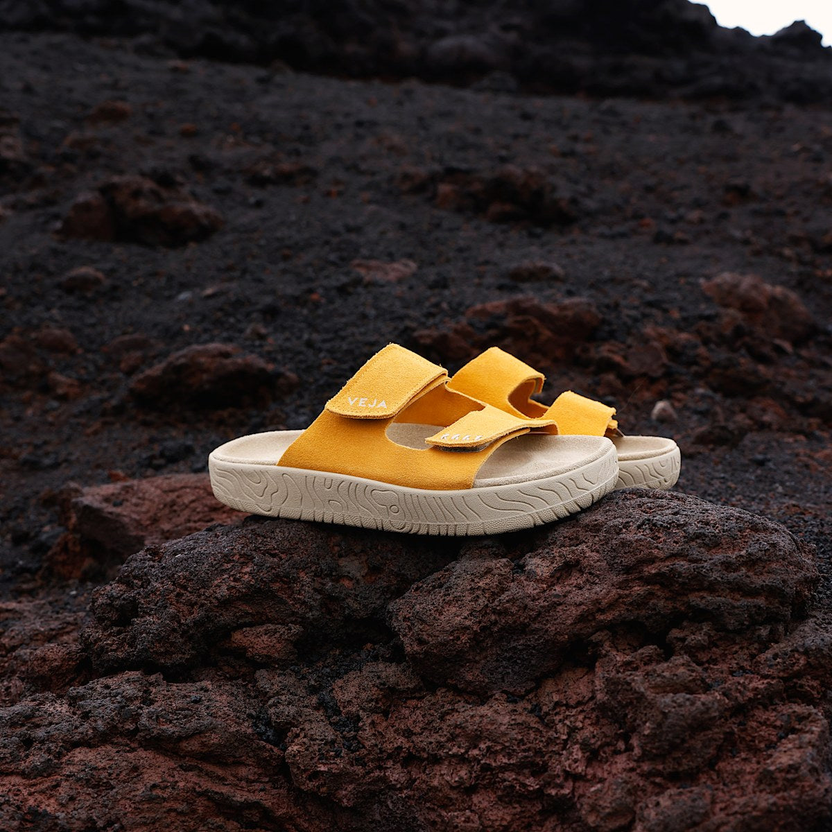 ETNA SUEDE SAFRAN ALMOND — 7