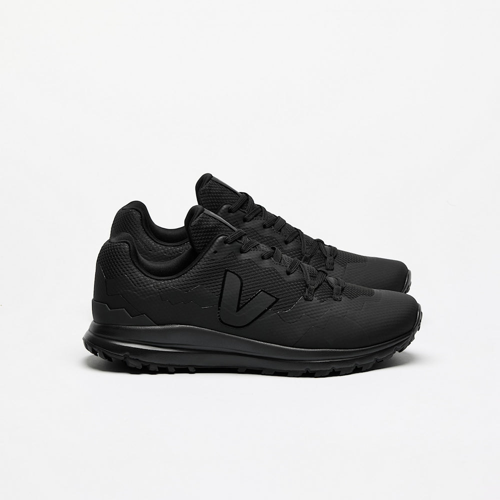 FITZ ROY ALVEOMESH FULL BLACK — 1