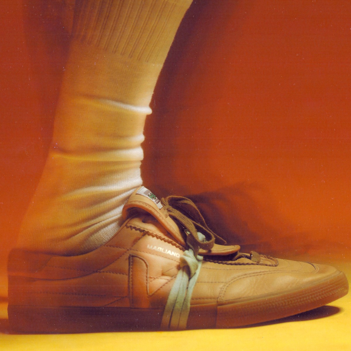 PANENKA LEATHER VEJA X MAGLIANO TAFFY — 5