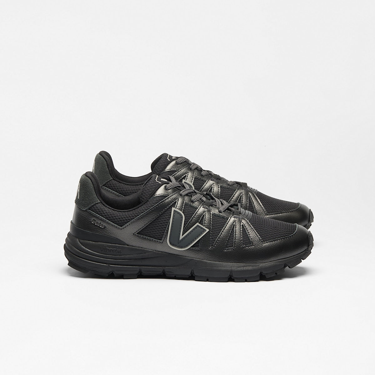 SALAR ALVEOMESH BLACK TITANIUM BLACK — 1