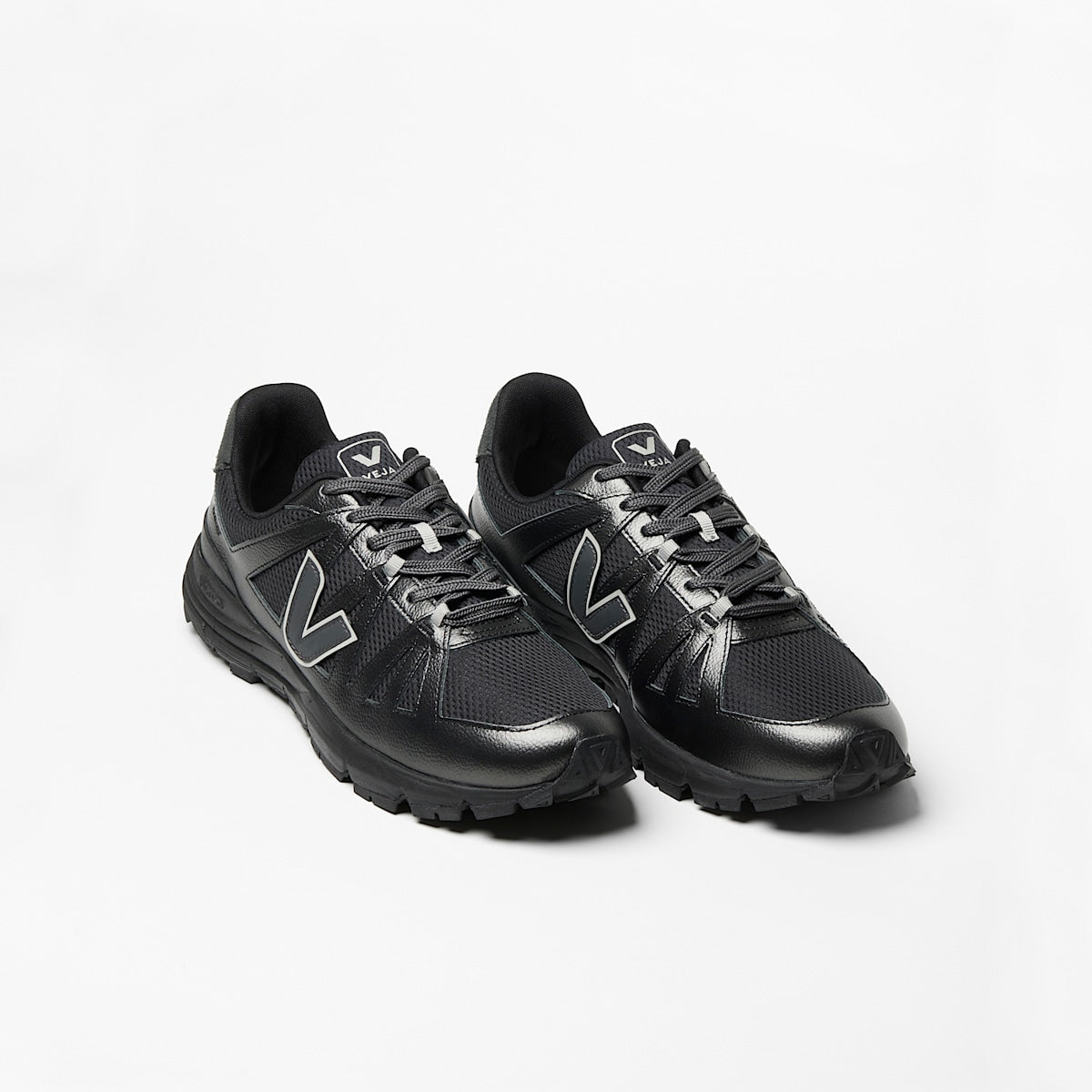SALAR ALVEOMESH BLACK TITANIUM BLACK — 2
