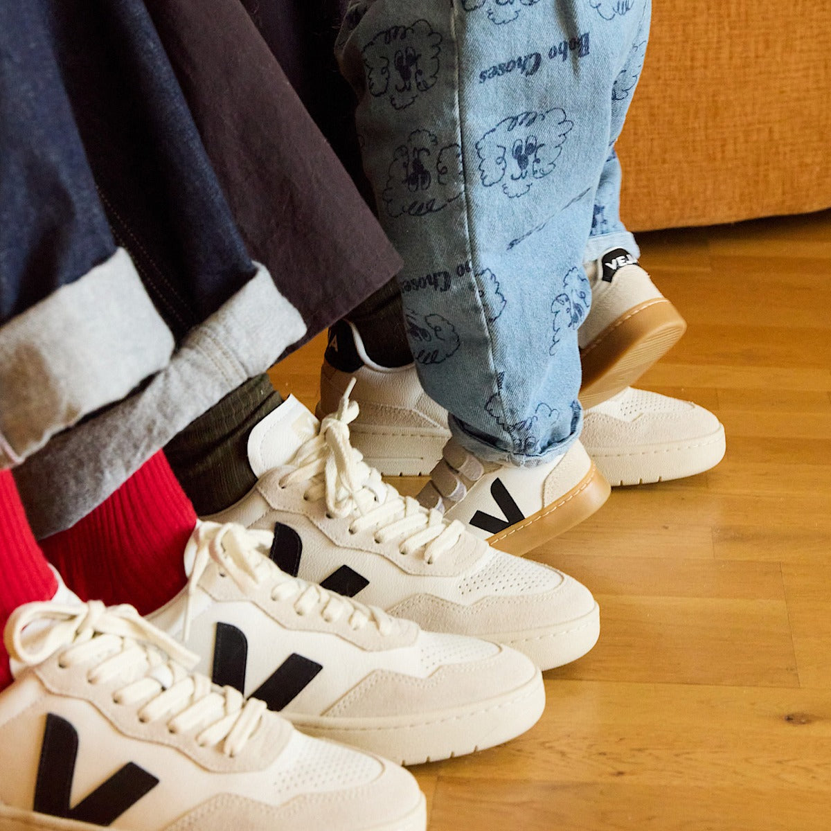V-90 LEATHER WHITE BLACK NATURAL — 6
