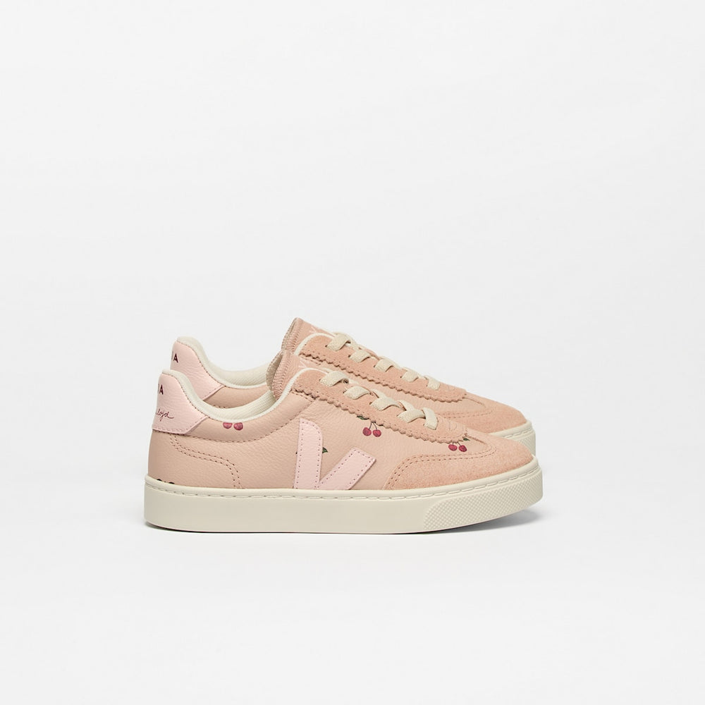VOLLEY ELASTIC LACES LEATHER VEJA X KONGES SLØJD CHERRY — 1