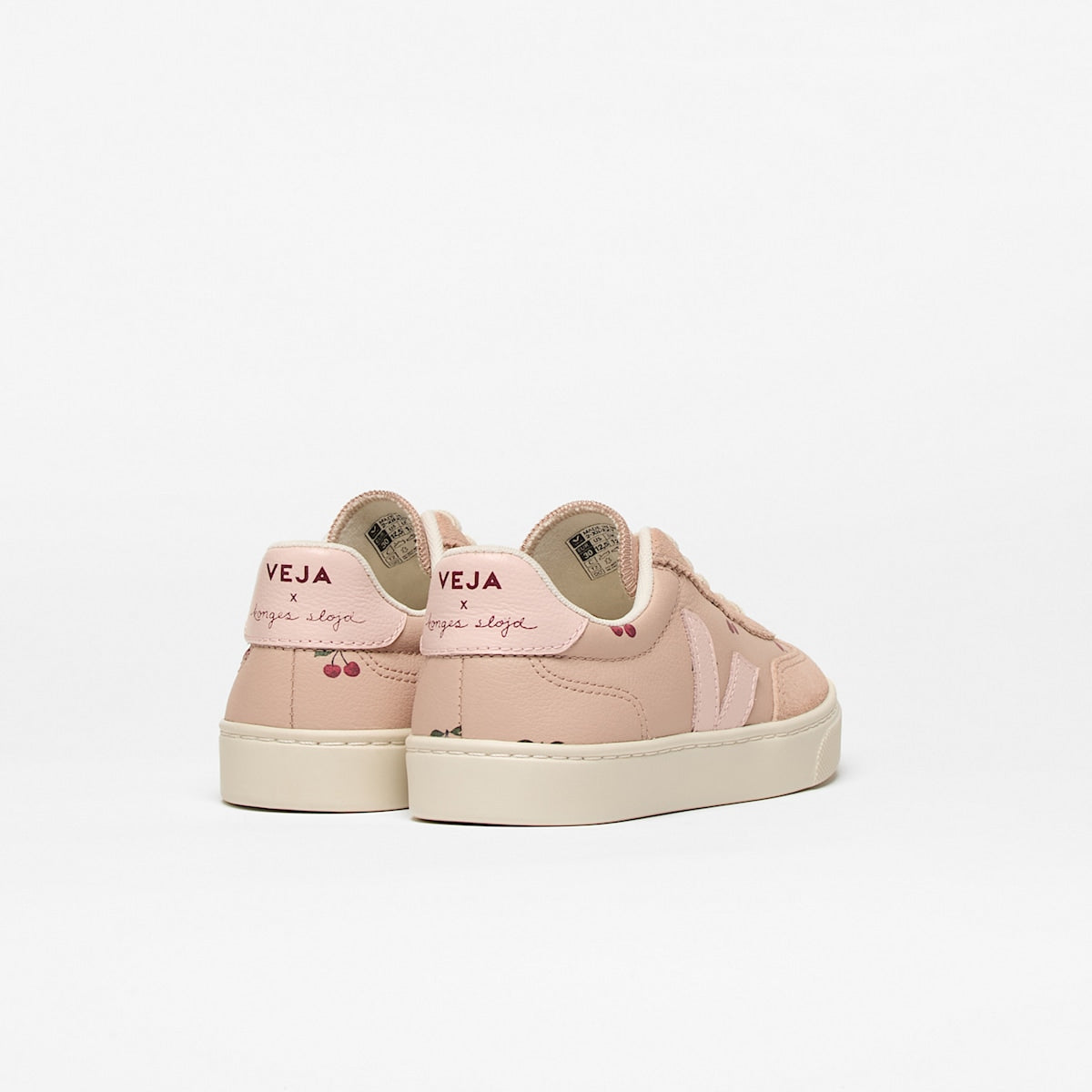 VOLLEY ELASTIC LACES LEATHER VEJA X KONGES SLØJD CHERRY — 3