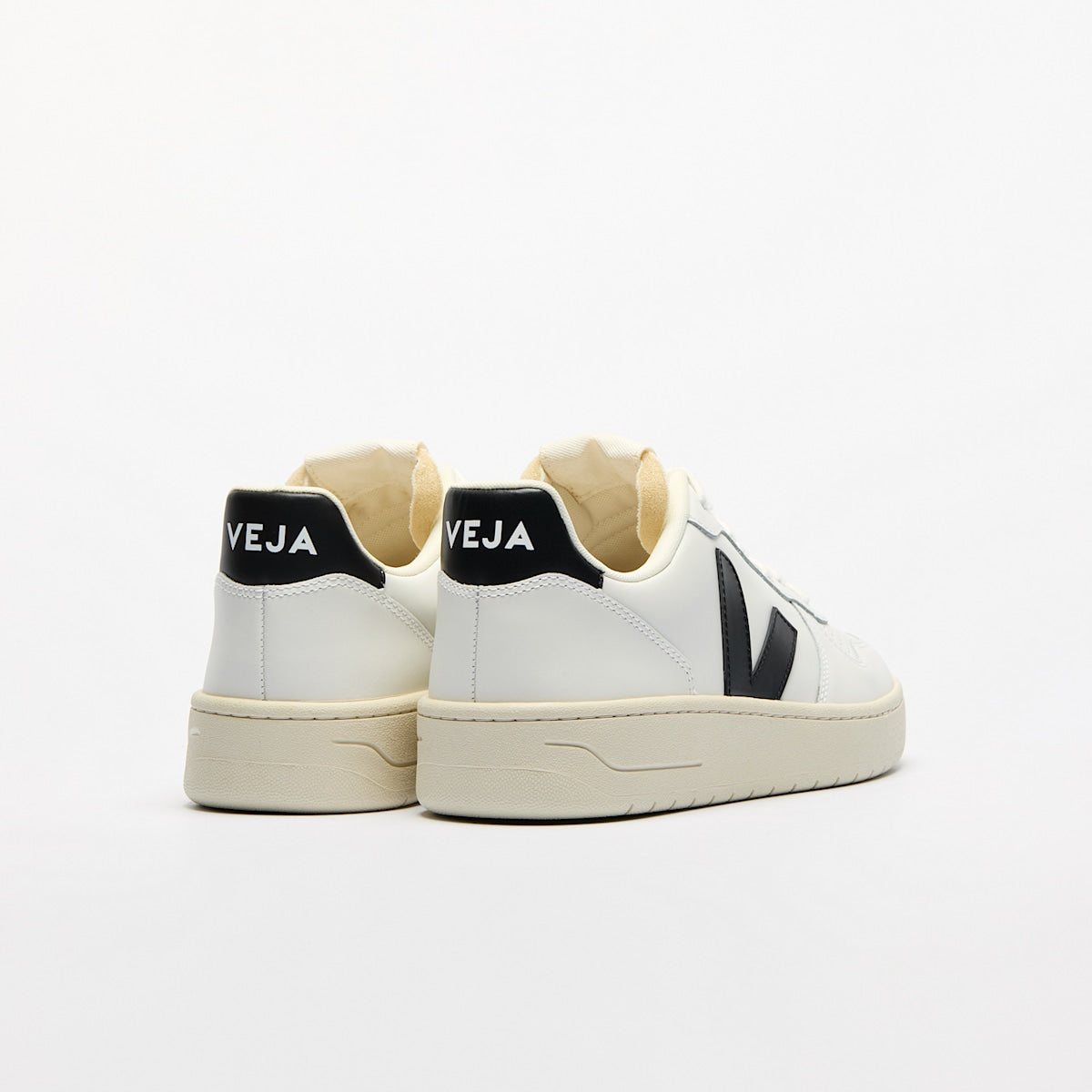V-10 LEATHER WHITE BLACK — 3