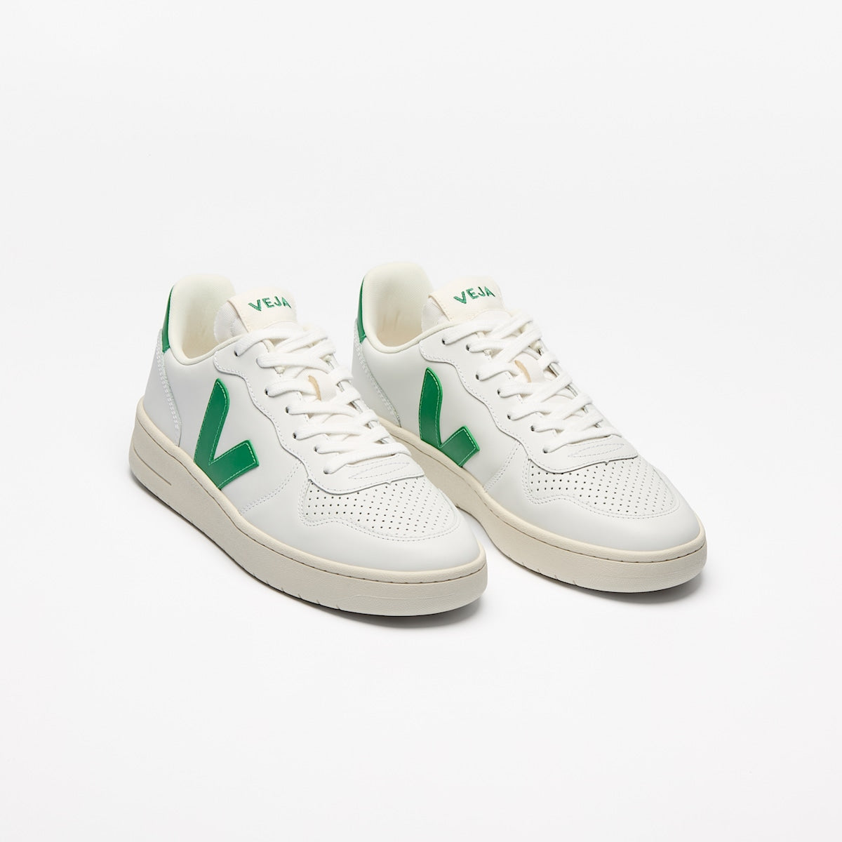 V-10 LEATHER WHITE EMERAUDE — 2