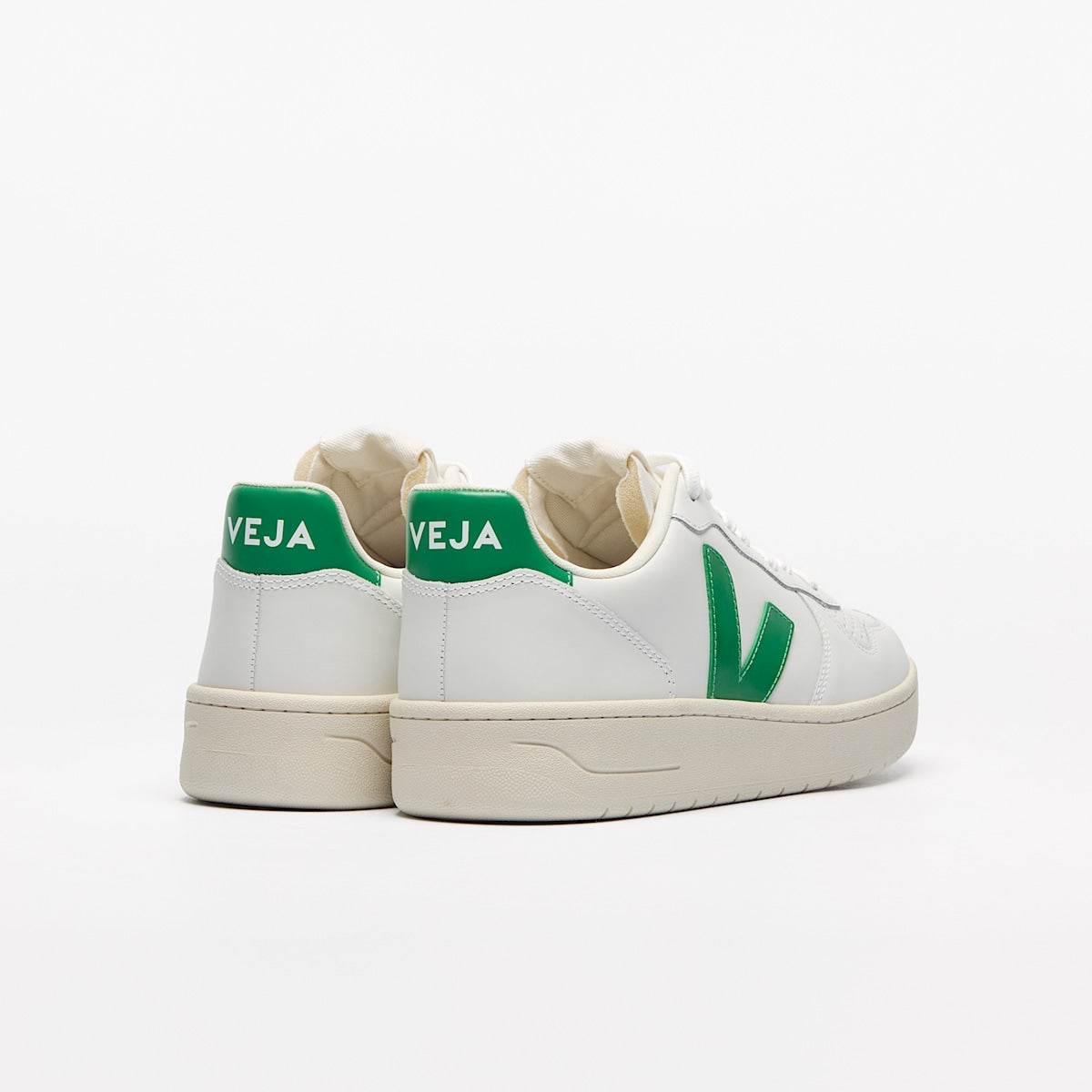 V-10 LEATHER WHITE EMERAUDE — 3