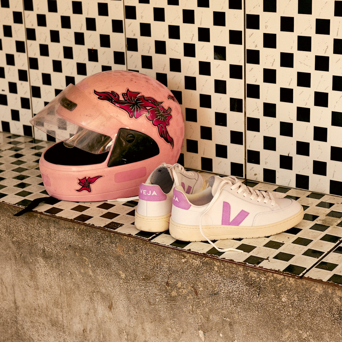 V-12 LEATHER WHITE ORCHID — 5