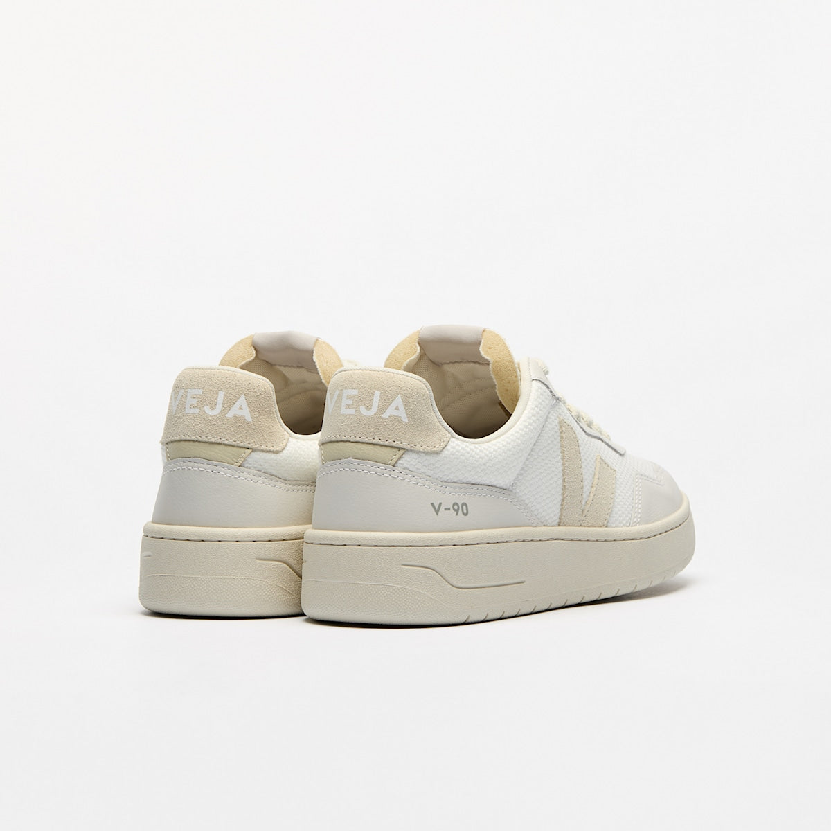 V-90 B-MESH WHITE PIERRE — 3