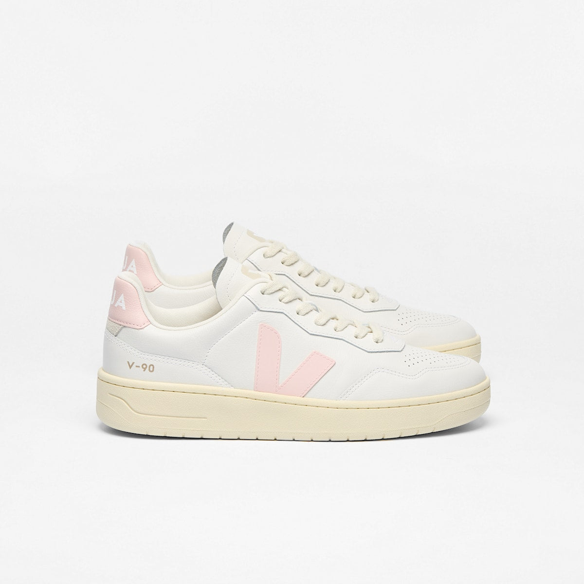 V-90 LEATHER WHITE PETALE — 1