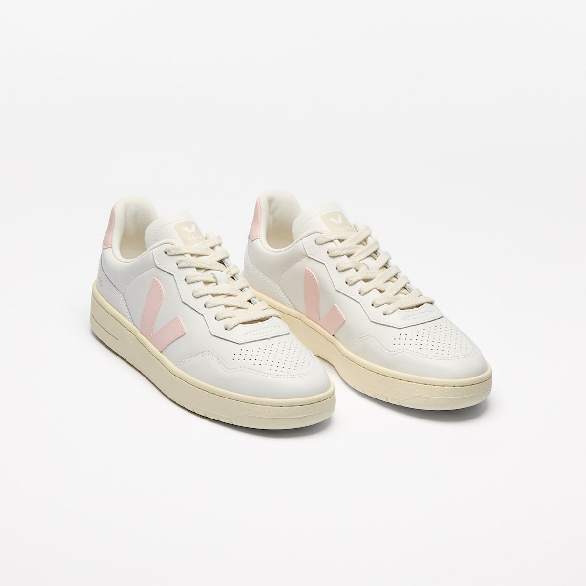 V-90 LEATHER WHITE PETALE — 2