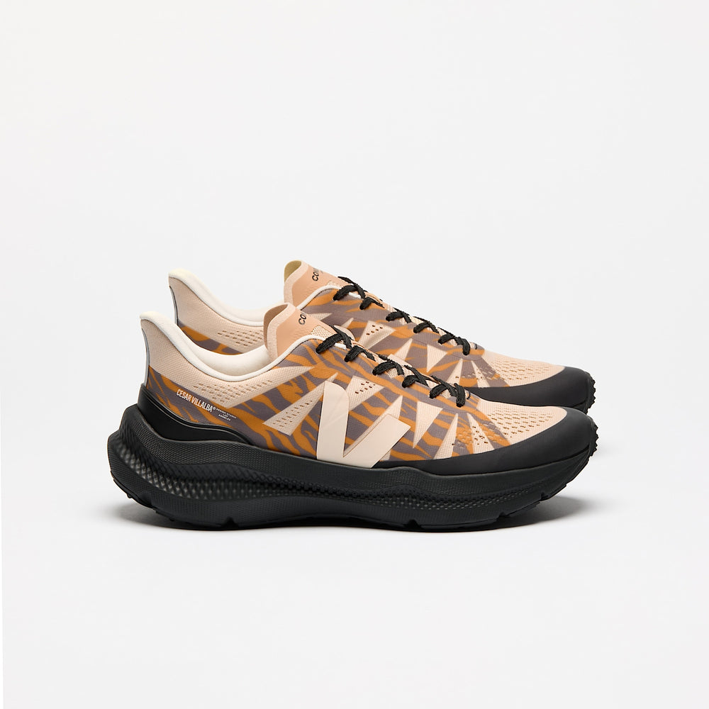 CONDOR 3 ADVANCED VEJA X CÉSAR VILLALBA AREIA CASHEW OURO — 1