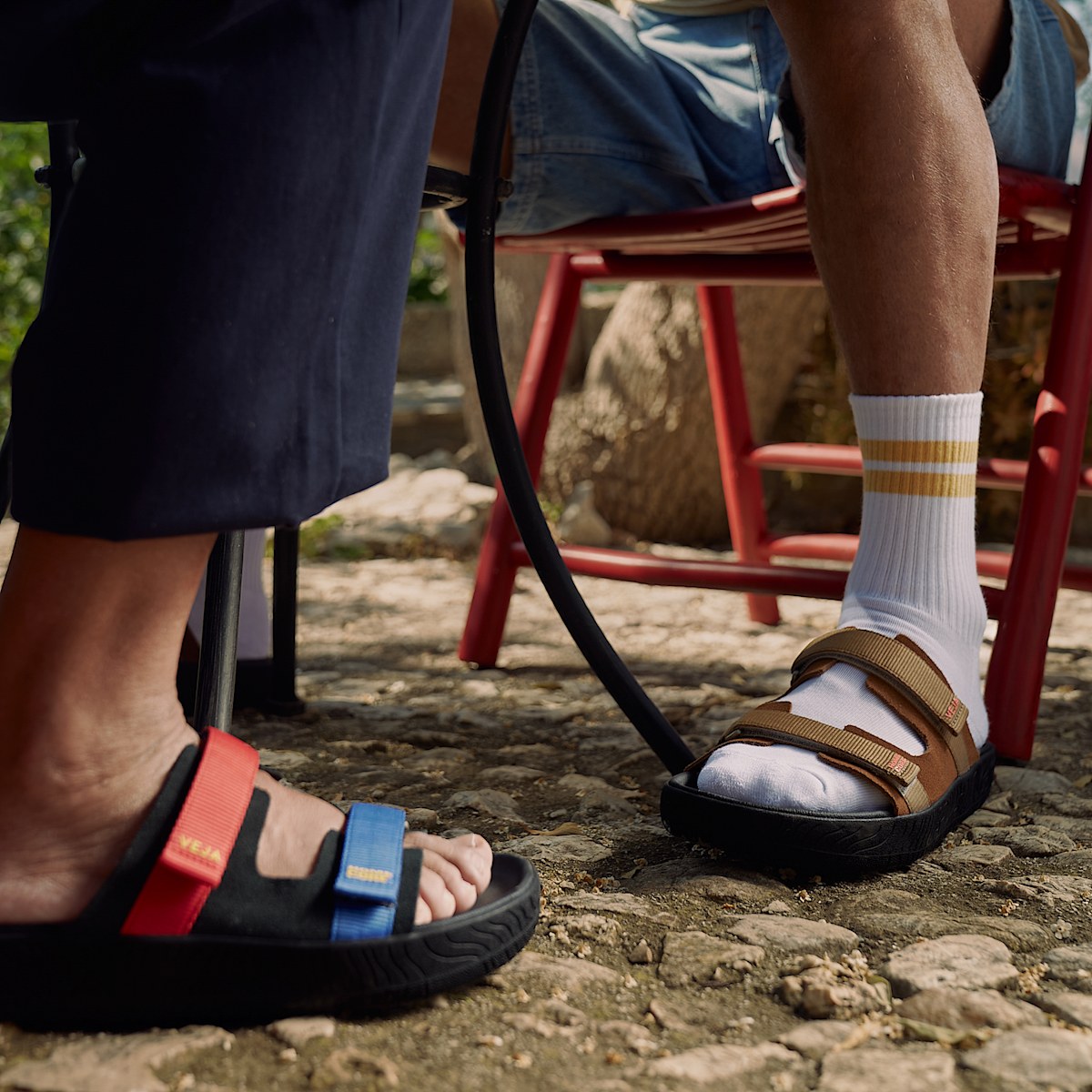 ARPOADOR SUEDE VEJA X HOMECORE COGNAC TENT BLACK — 8