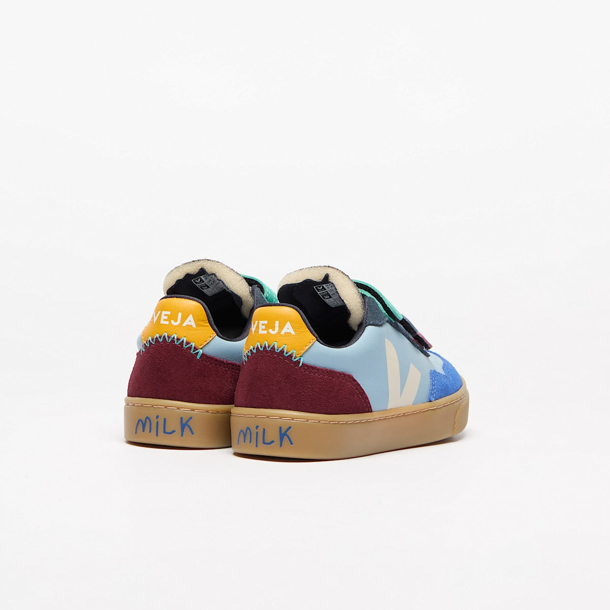 V-90 LEATHER VEJA X MILK STEEL PIERRE — 3