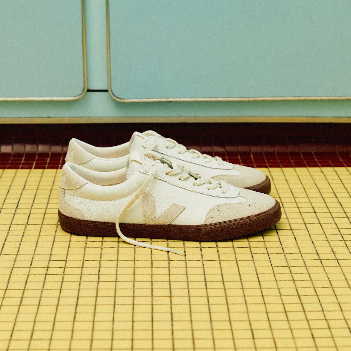 VOLLEY LEATHER WHITE NATURAL BARK — 6