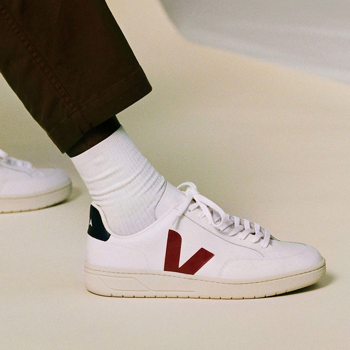 V-12 LEATHER WHITE MARSALA NAUTICO — 4