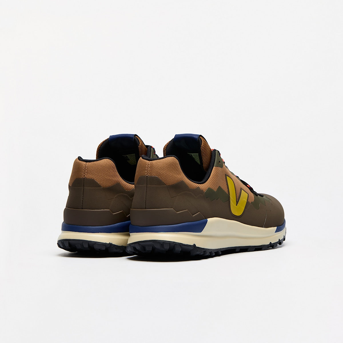FITZ ROY TREK-SHELL VEJA X BUFF® TERRA LIQUOR — 3
