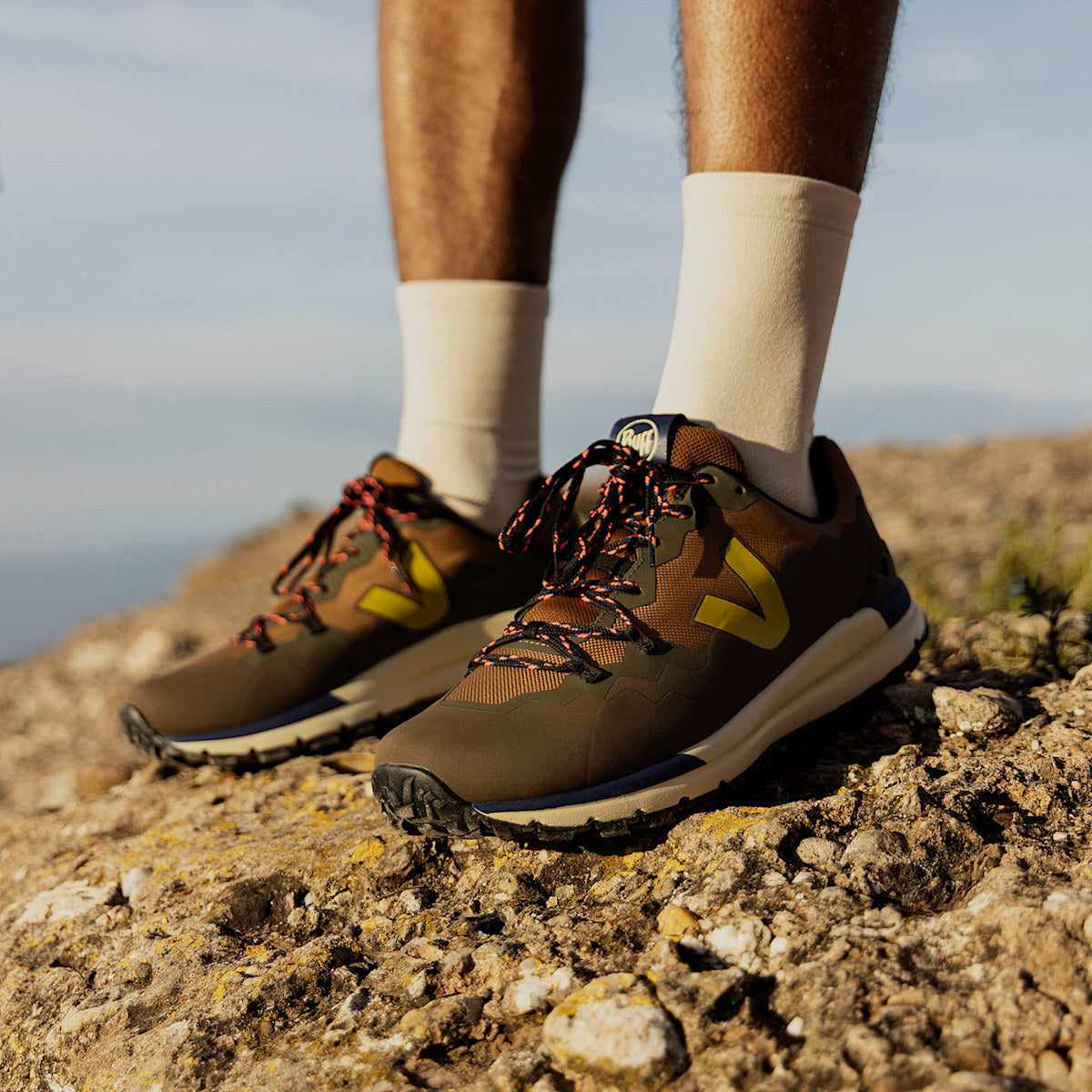 FITZ ROY TREK-SHELL VEJA X BUFF® TERRA LIQUOR — 5