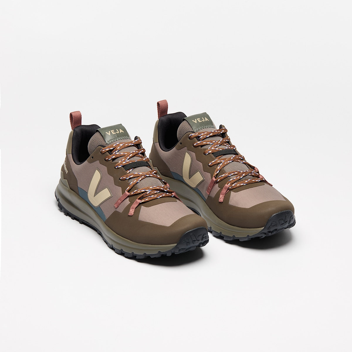 FITZ ROY TREK-SHELL VEJA X FINISTERRE BALSATE ALMOND — 2