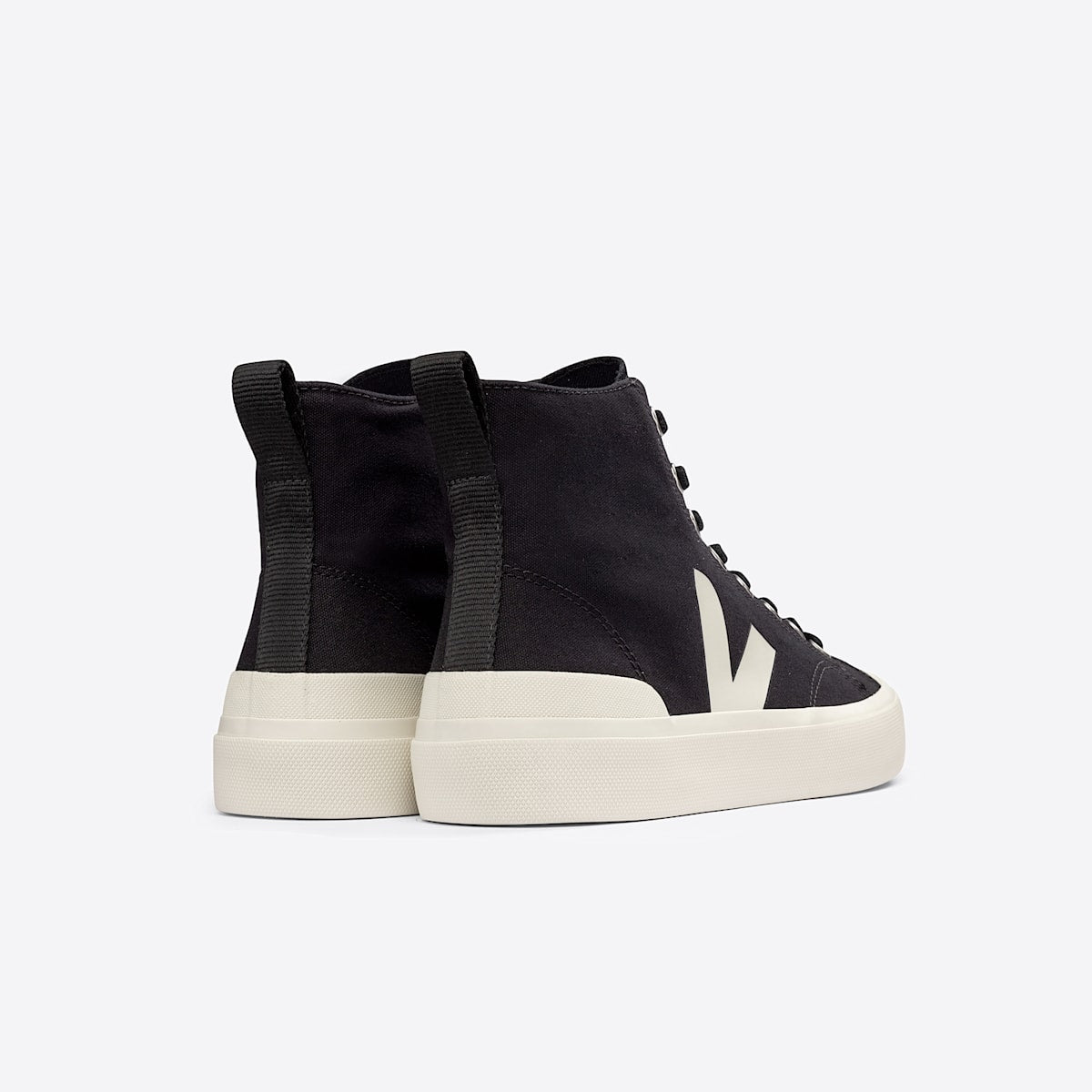 WATA II CANVAS BLACK PIERRE — 3